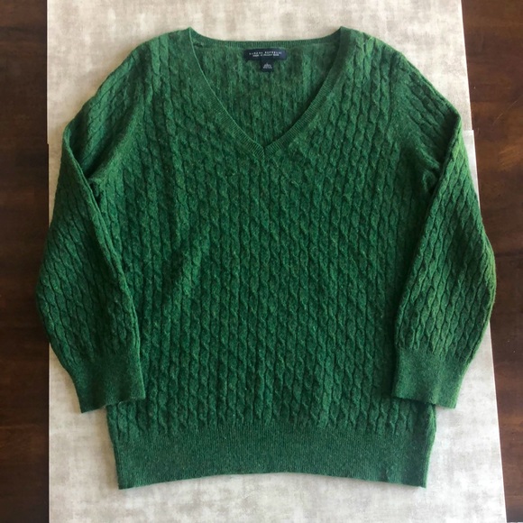 Cashmere Blend Cabled Banana Republic Sweater - Picture 1 of 7